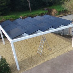 Installation of solar panels in Fr�jus